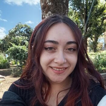 Babysitter Valdivia: Valentina