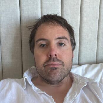 Babysitting job in Gold Coast: babysitting job Alice