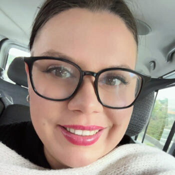 Babysitter in Bayon-sur-Gironde: Melodie