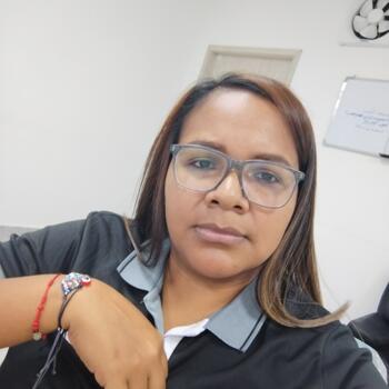 Babysitter Panama City: Abigail