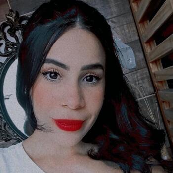 Babysitter in Brasília: Rebeca