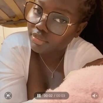 Babysitter a Genola: Laura