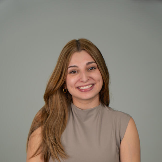 Babysitter in San Rafael: Marie