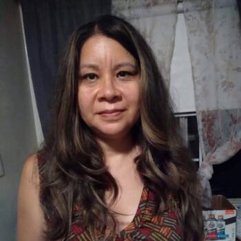 Babysitter Long Beach: Lillian