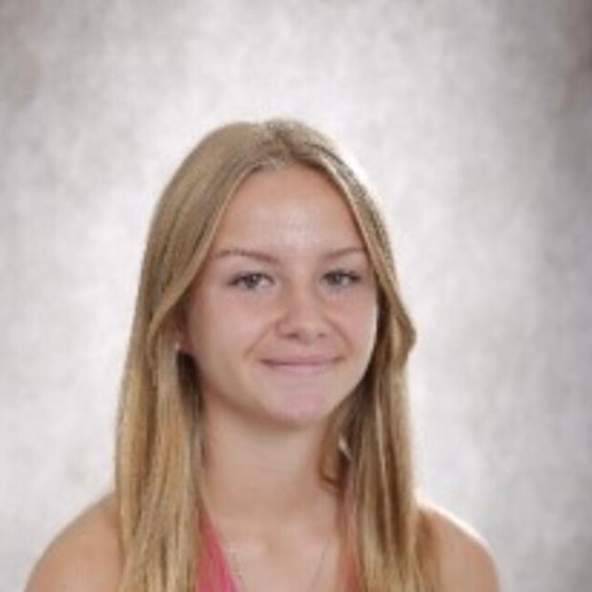 Babysitter in Poitiers: Marine