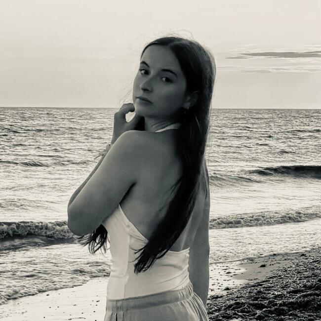 Babysitter in Les Sorinières: Manon