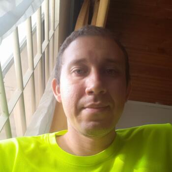 Childminder job in Montería: babysitting job Fedor Luis