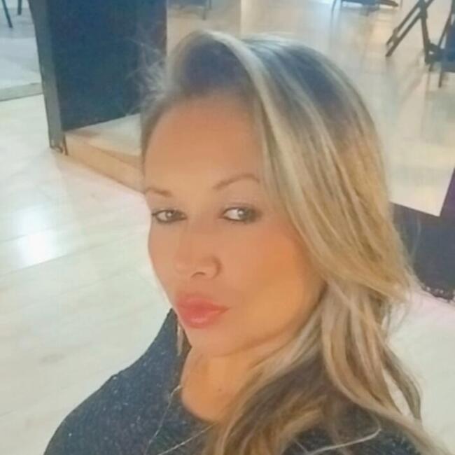 Babysitter in Jandira: Vanessa