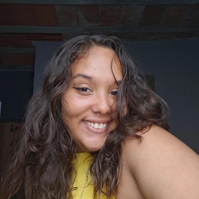 Babysitter in Betim: Sara