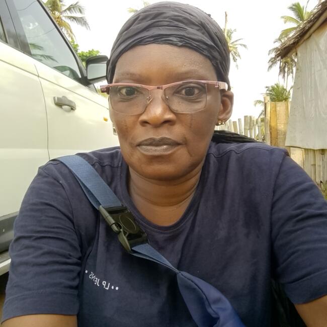 Babysitter in Abidjan: Olassopé folce