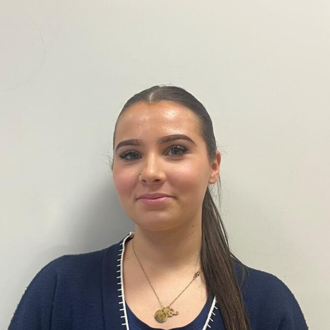 Babysitter in Notre-Dame-d'Oé: Lalie