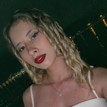 Babysitter Goiânia: Bianca