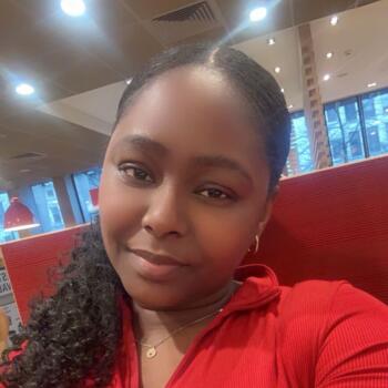 Babysitter Olen: Nathalie