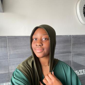 Babysitter in Nanterre: Soumeiya