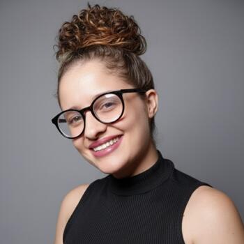 Babysitter in Nova Friburgo: Ester