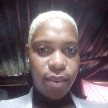 Babysitter in Soweto: Sanele