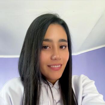 Babysitter in La Florida: Alison