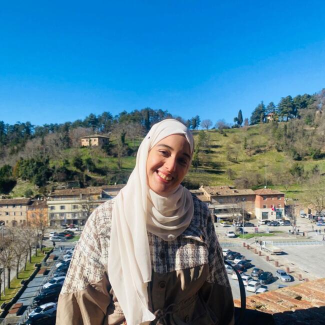 Nanny in Urbino: Asma