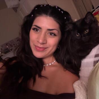 Babysitter in Bellflower: Samantha