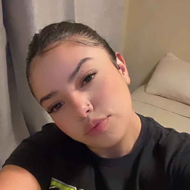 Babysitter in Quilicura: Almendra loreto briones muñoz