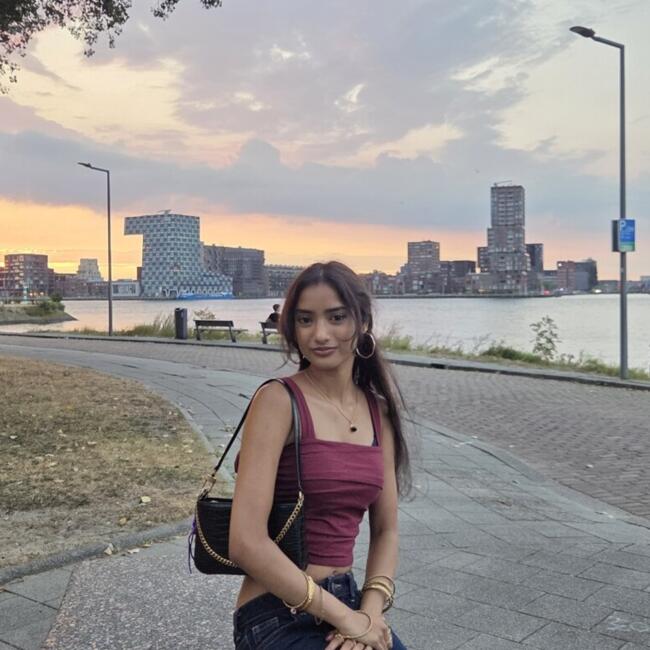 Babysitter in Dordrecht: Vedika