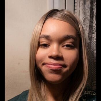 Babysitter in Vigneux-sur-Seine: Kenza