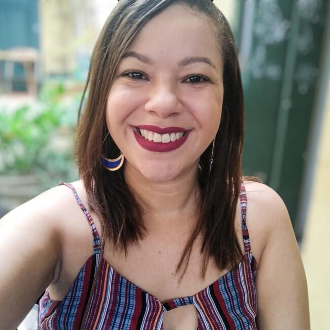 Emprego de babá em Salvador: Karen