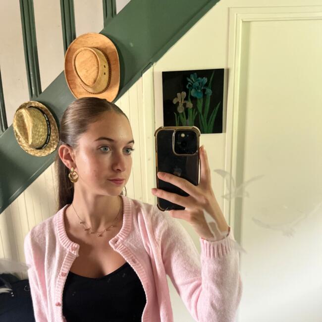 Babysitter in Rennes: Louise