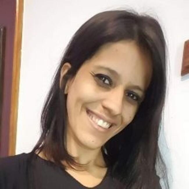 Babysitter in Queimados: Valeria