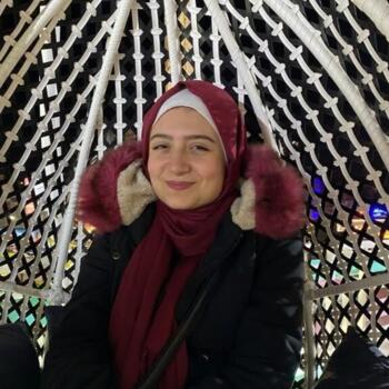 Babysitter in Alexandria: Malak