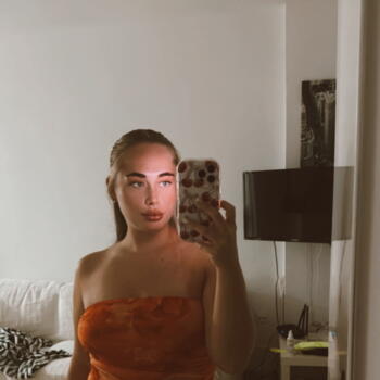 Babysitter in Mitcham: Casey