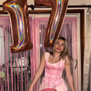 Babysitter in Bergen: Giada