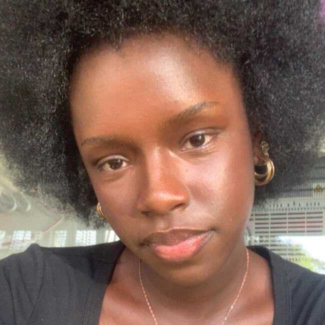 Babysitter in Budapest: Tyra