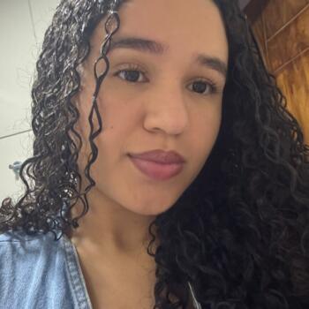 Babysitter in Fortaleza: Camile