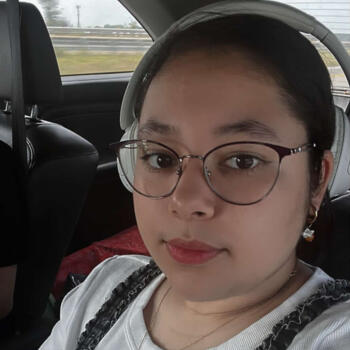 Babysitter Thorold: Yasmine