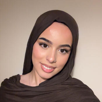 Babysitter Feltham: Yasmine