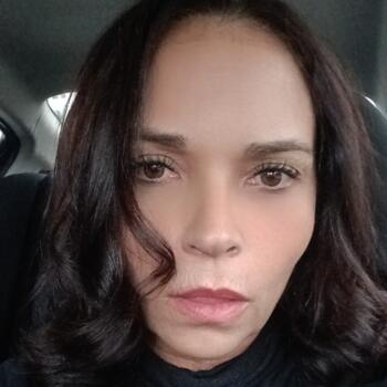 Babysitter in Itajaí: Roberta