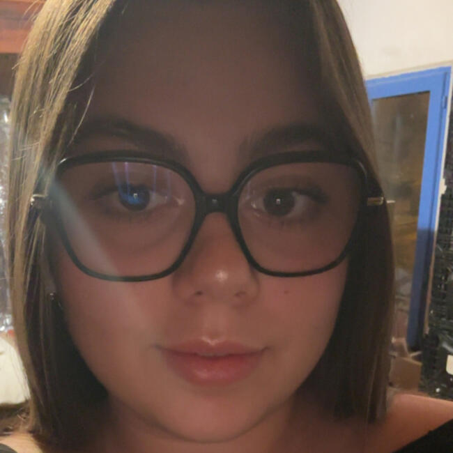 Babysitter in Aubagne: Andrea