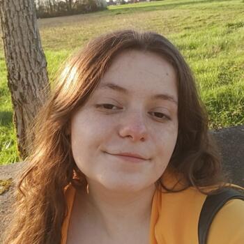 Babysitter in Châteauroux: Armelle