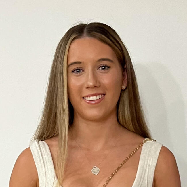 Babysitter in Brisbane: Bella