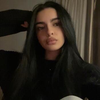 Babysitter in Vrilissia: Walaa