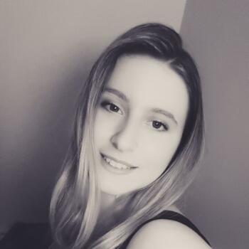 Baby-sitter Saint-Malo-de-la-Lande: Shaina