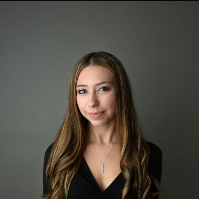 Babysitter in Millbury: Maryssa