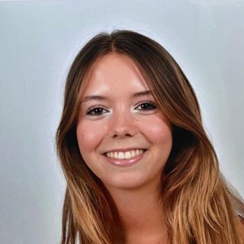 Babysitter Paris: Apolline