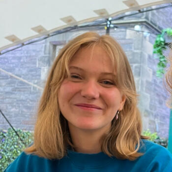 Babysitter in Glasgow: Charlotte