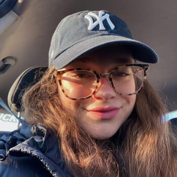 Baby-sitter in Sainte-Marie-De-Beauce: Loïca