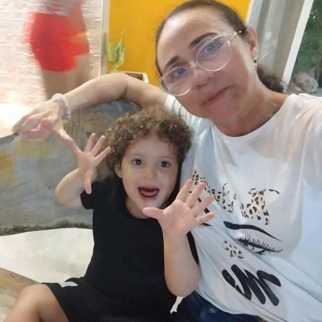 Babysitter in Soledad: Linda