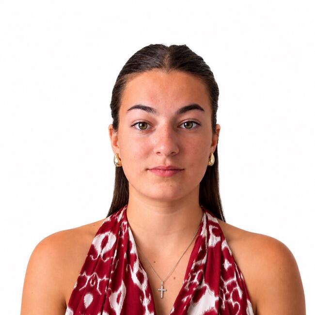 Baby-sitter à Antibes: Loula