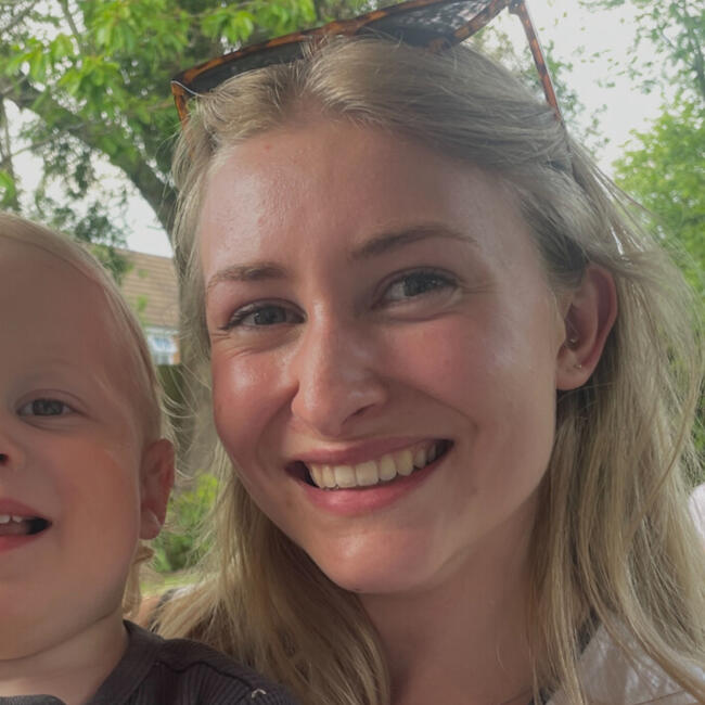 Babysitter in Birmingham: Anna