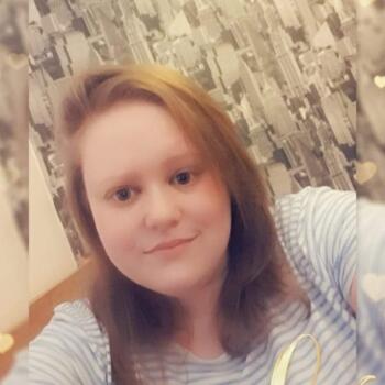 Babysitter in Hull: Chrystal